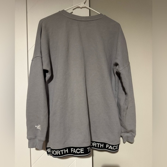 The North Face Women’s Gray Thermal pullover Logo Waist Band Pockets Size Large - Picture 5 of 7